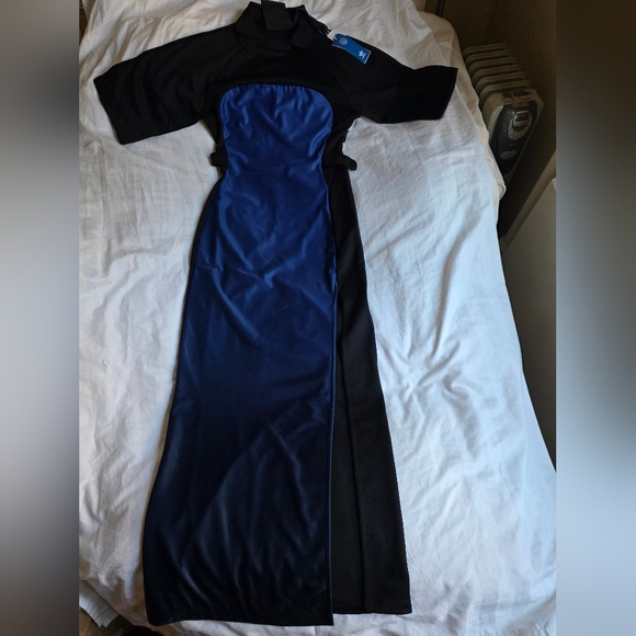 Adidas blue version Originals Women's Dress Maxi Blue/black BNWT - Picture 3 of 16